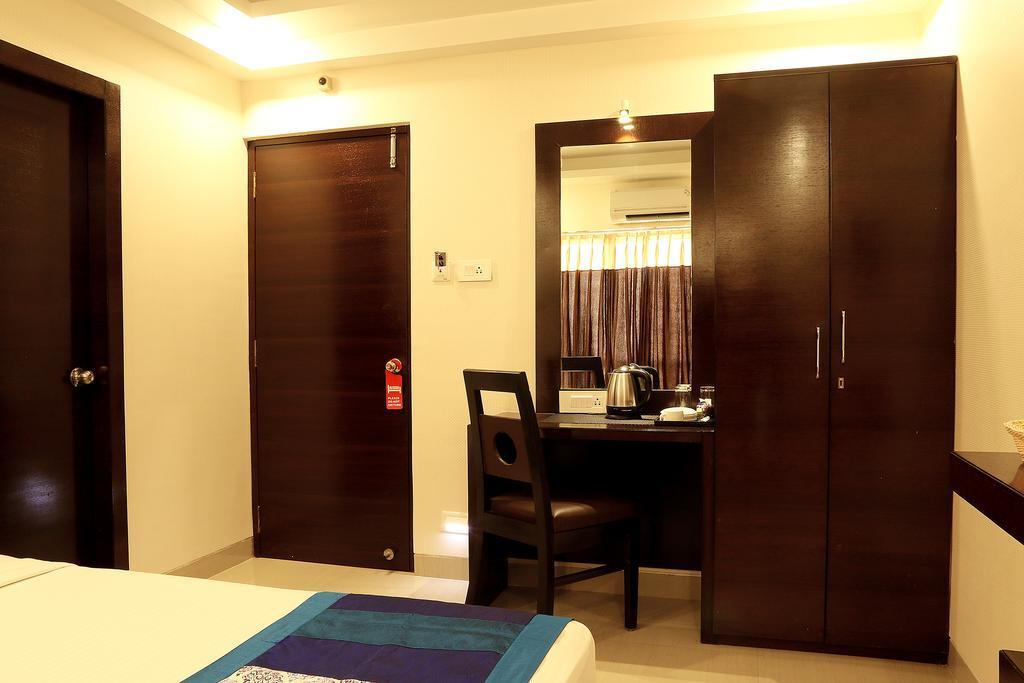The Circle Club Inn Kolkata Ngoại thất bức ảnh